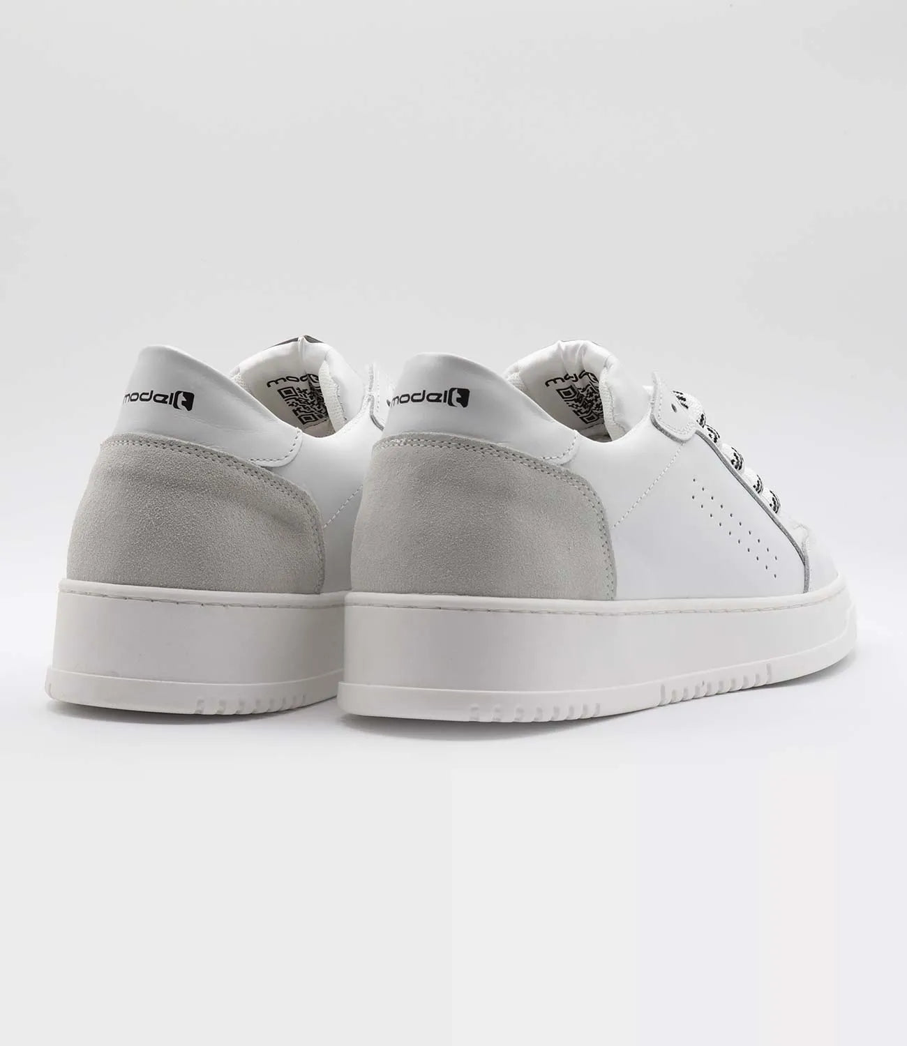 Sneakers MATRIX Model 6 in pelle bianca