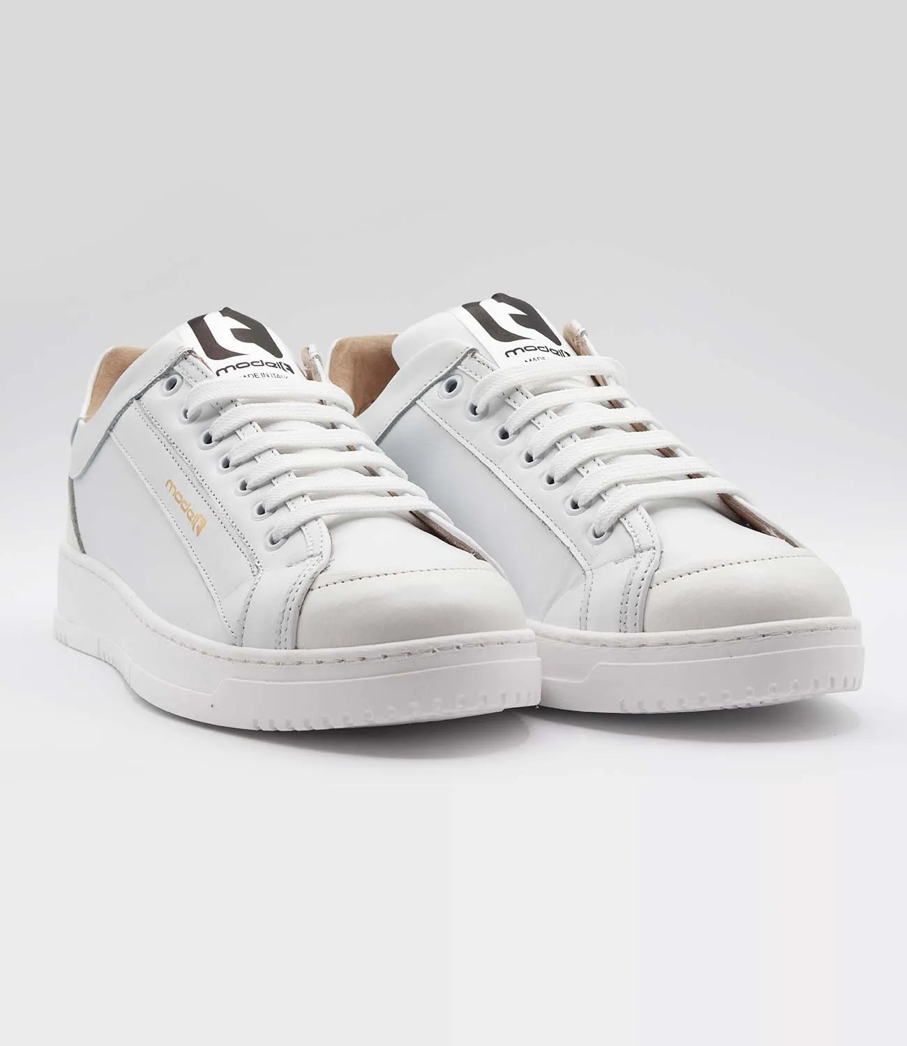 Sneakers LOUIS Model 3 in pelle bianca