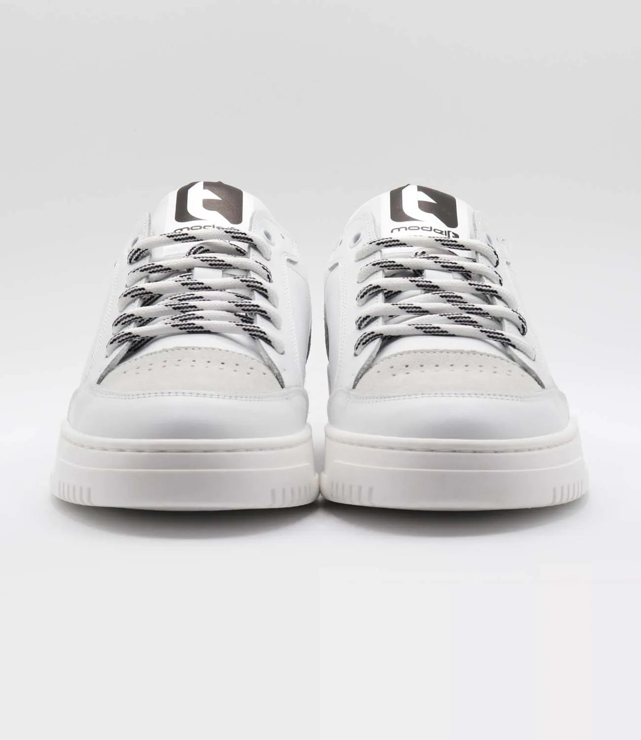 Sneakers MATRIX Model 6 in pelle bianca