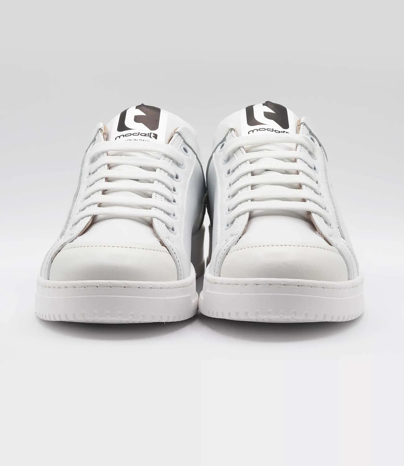 Sneakers LOUIS Model 3 in pelle bianca