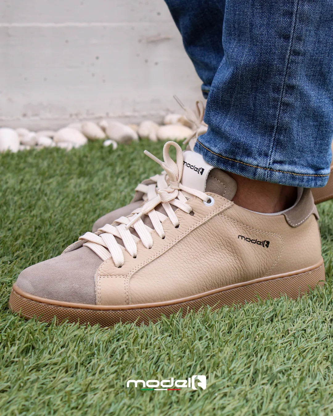 Sneakers TREVOR Model 3 in pelle beige bottolata