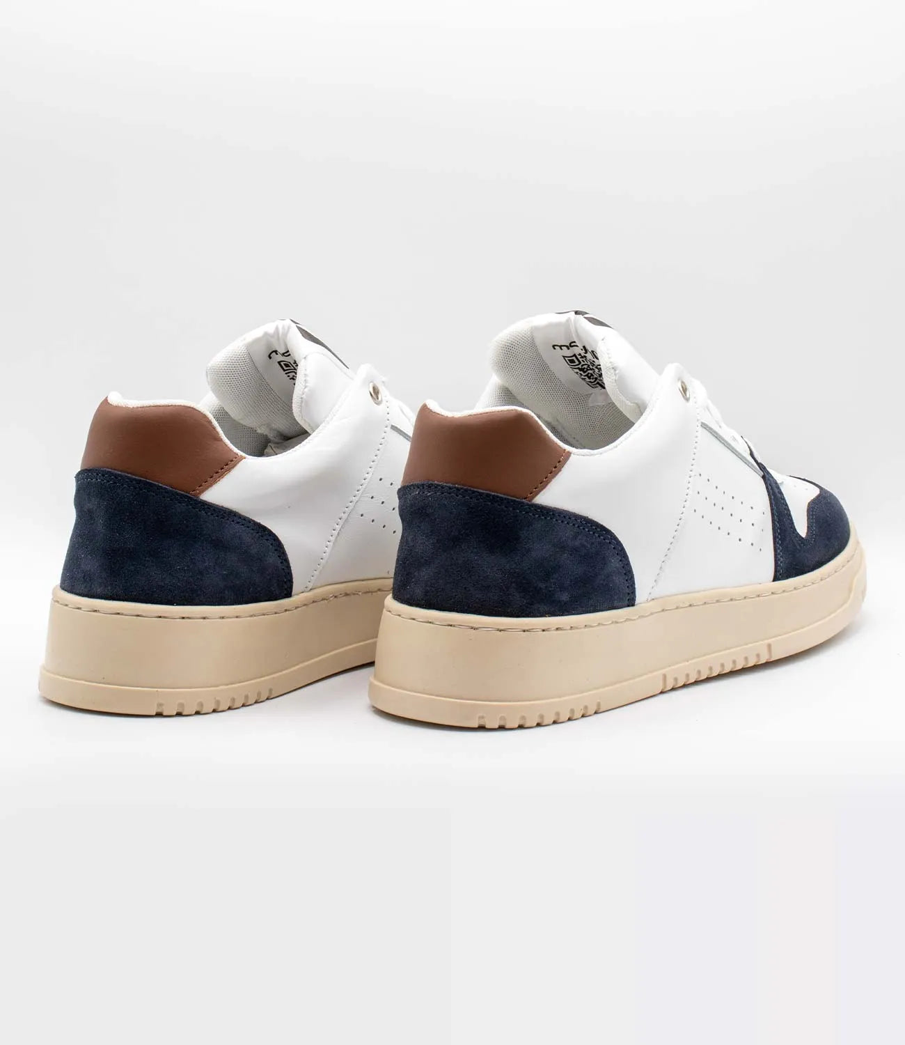 Sneakers CALIFORNIA Model 3 in pelle bianca