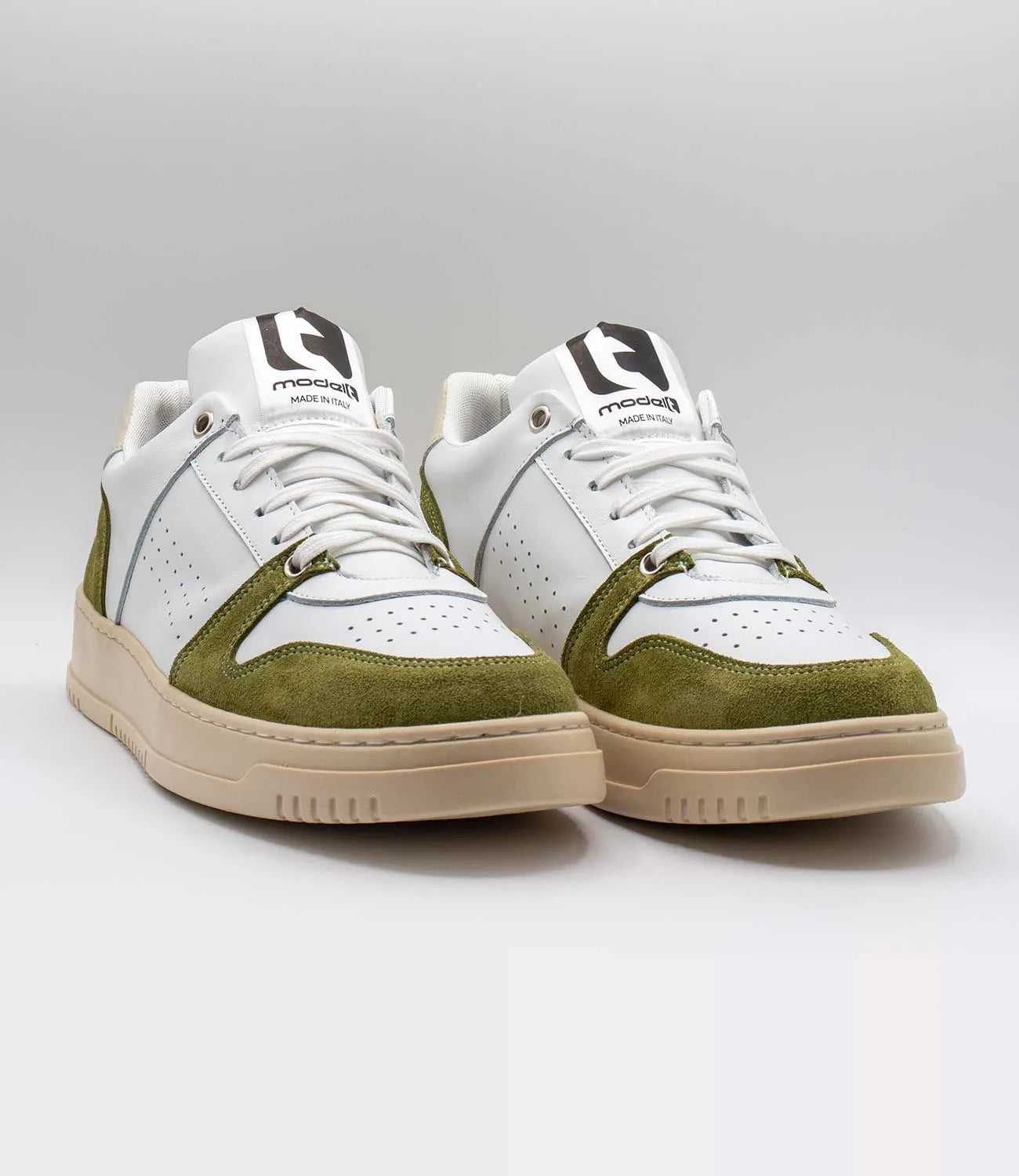 Sneakers CALIFORNIA Model 1 in pelle bianca