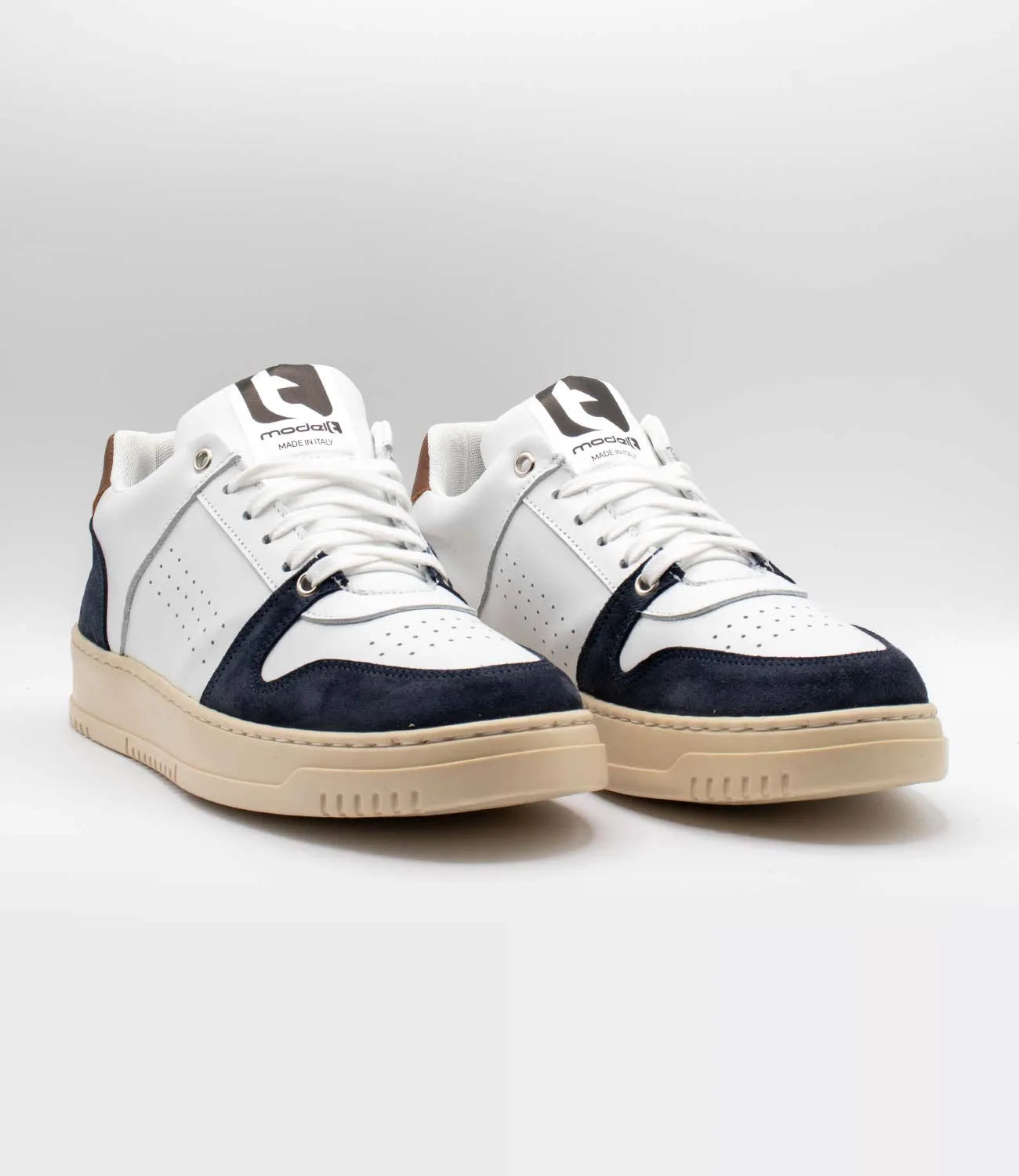 Sneakers CALIFORNIA Model 3 in pelle bianca