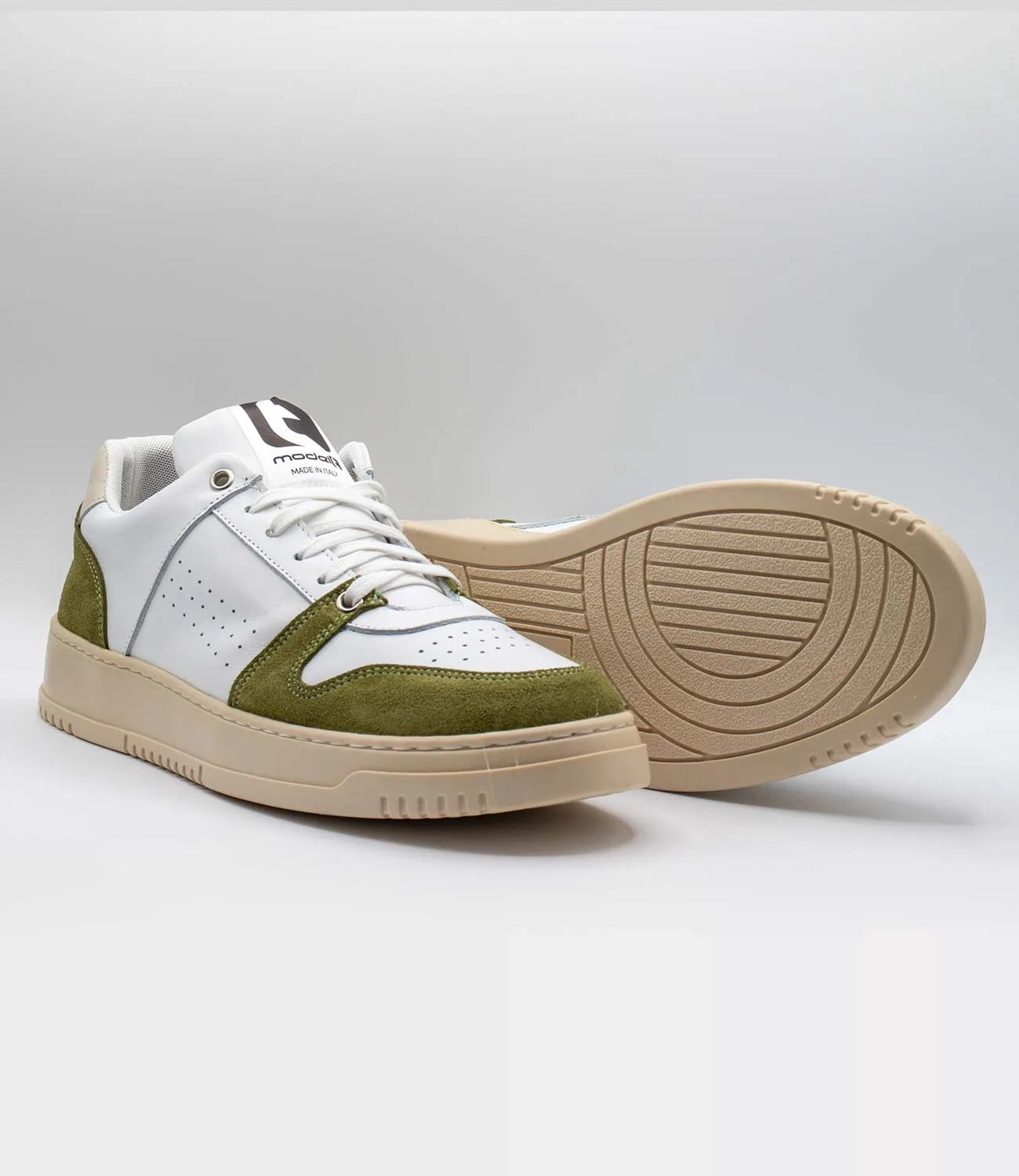 Sneakers CALIFORNIA Model 1 in pelle bianca