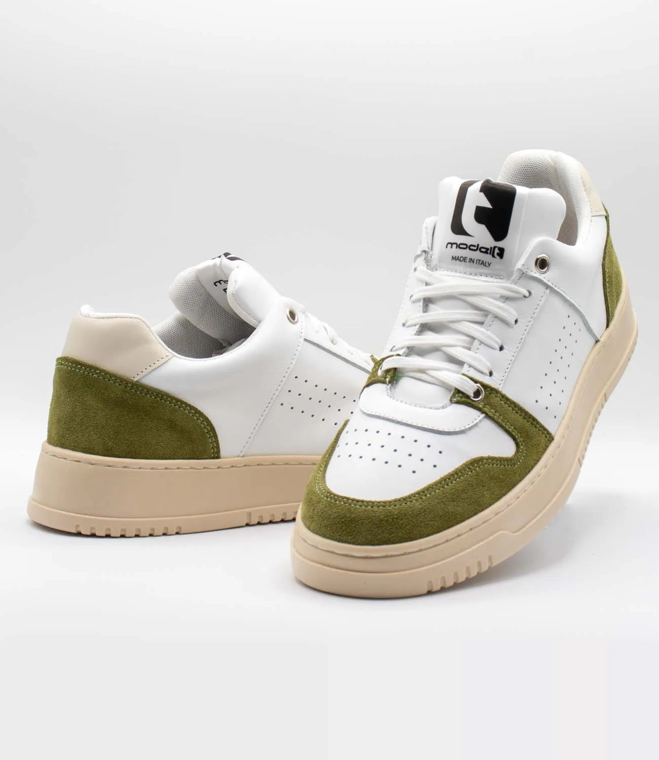 Sneakers CALIFORNIA Model 1 in pelle bianca