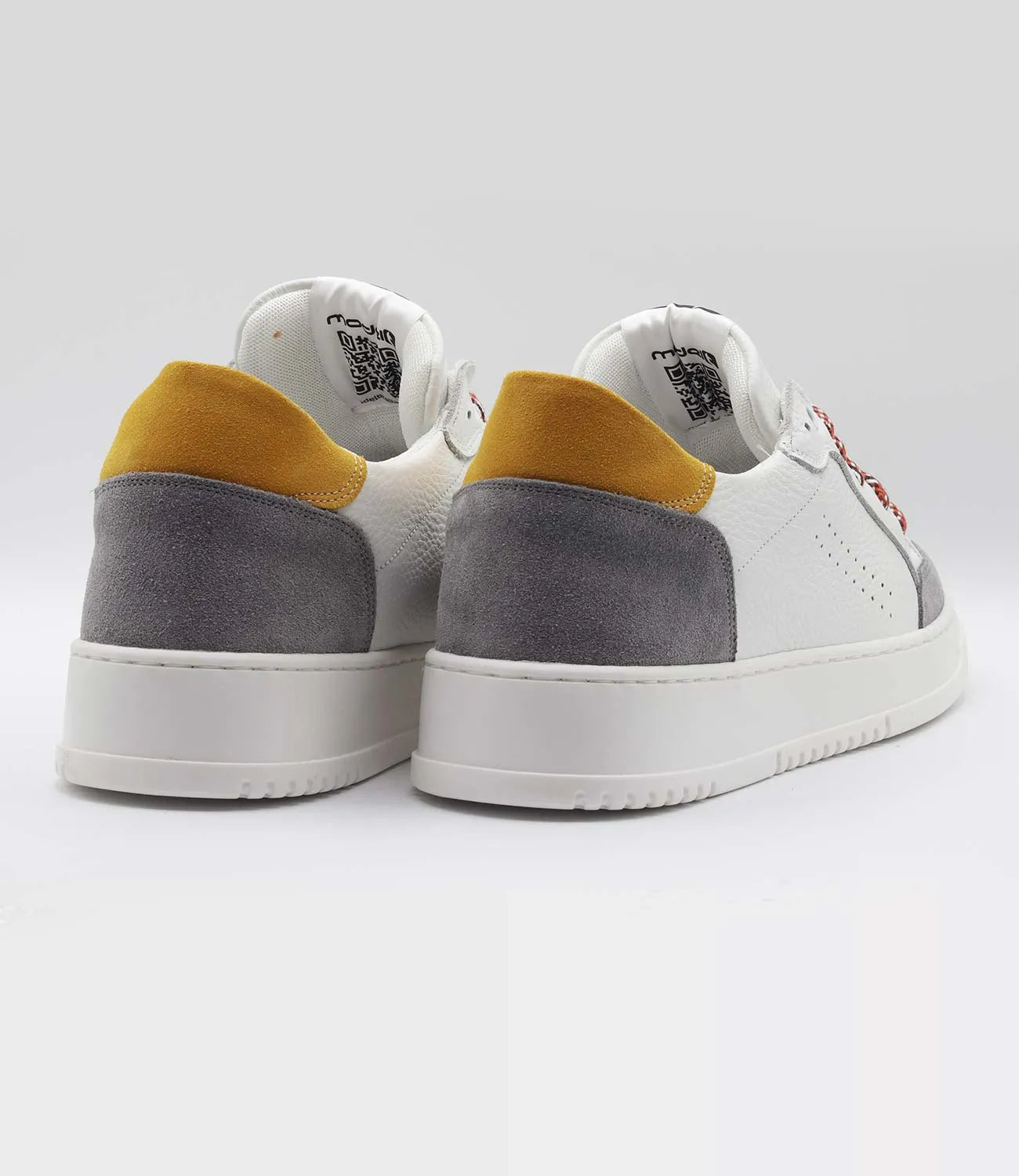 Sneakers MATRIX Model 7 in pelle bianca bottolata