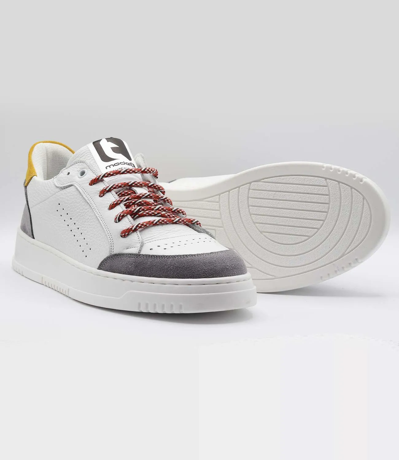 Sneakers MATRIX Model 7 in pelle bianca bottolata