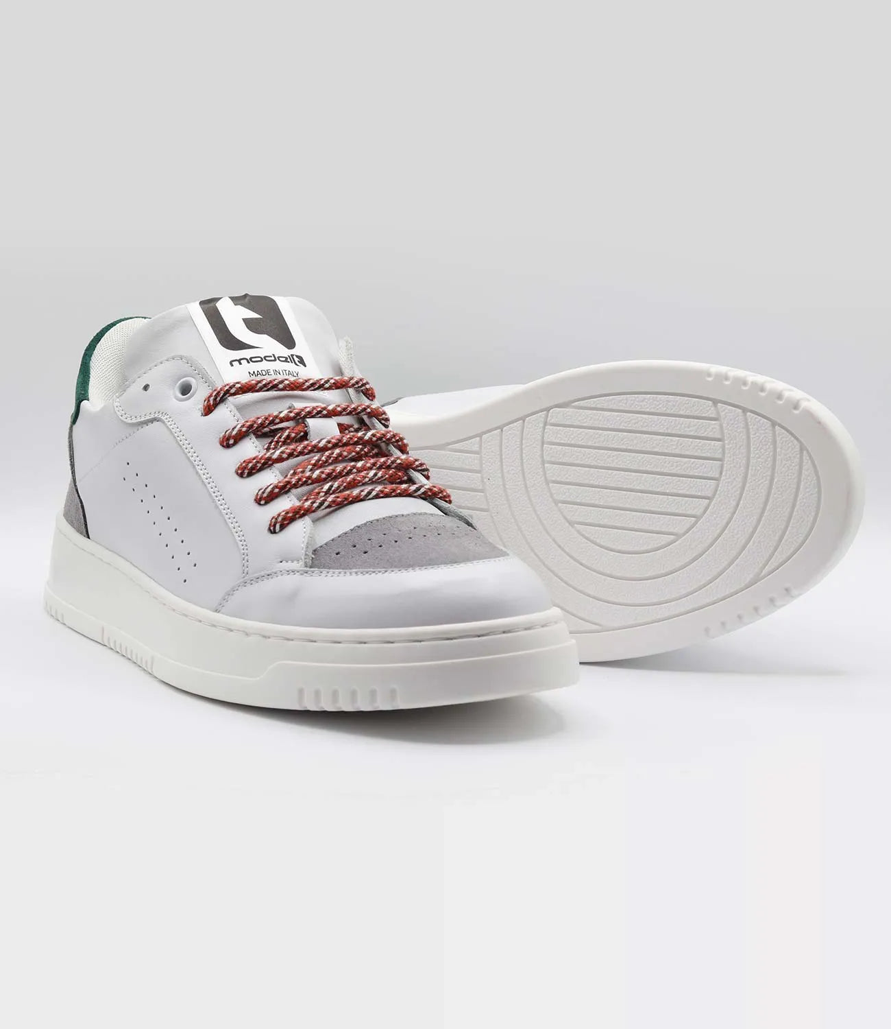 Sneakers MATRIX Model 2 in pelle nappa bianca