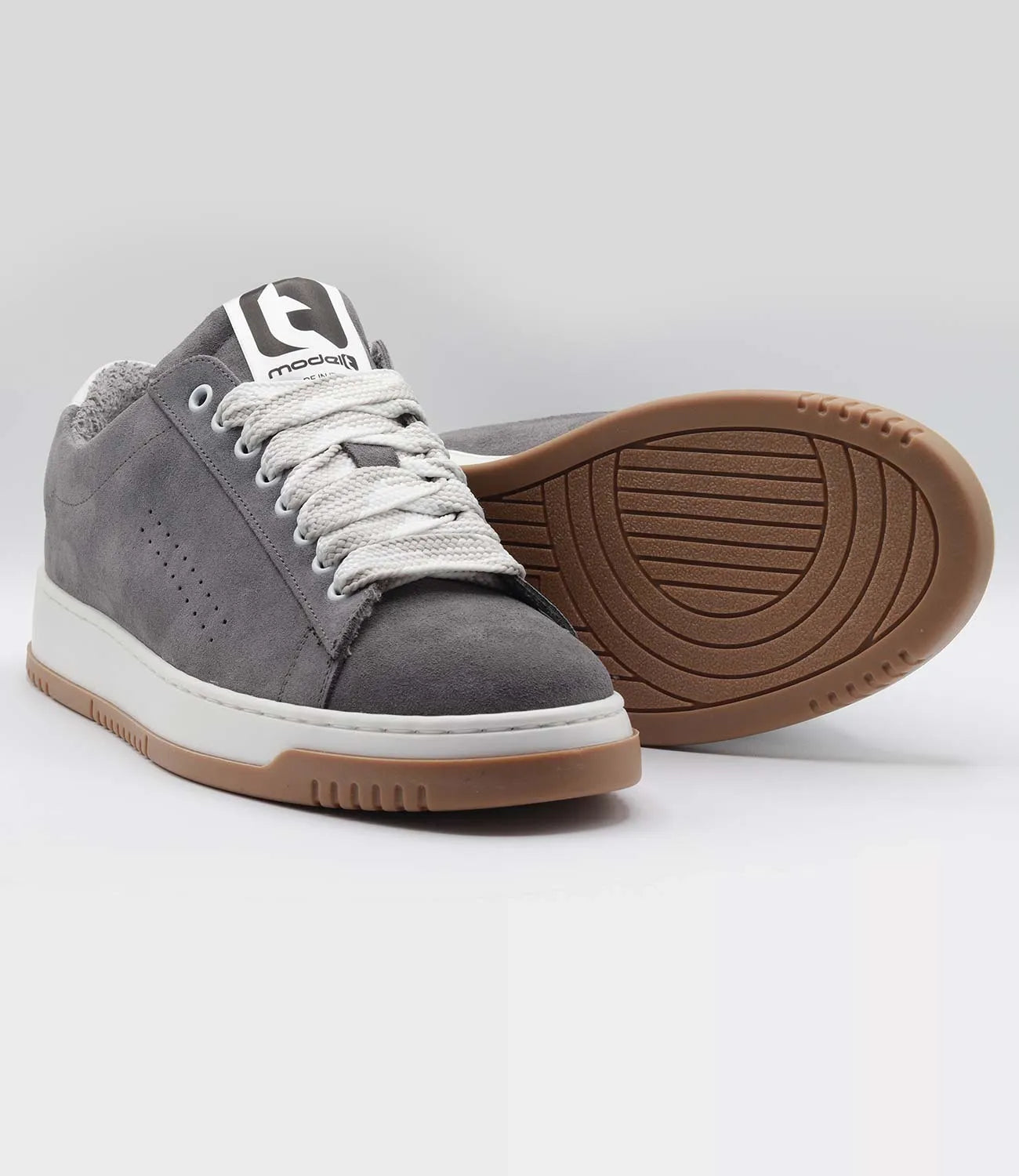 Sneakers SPACE-T Model 3 in camoscio grigio