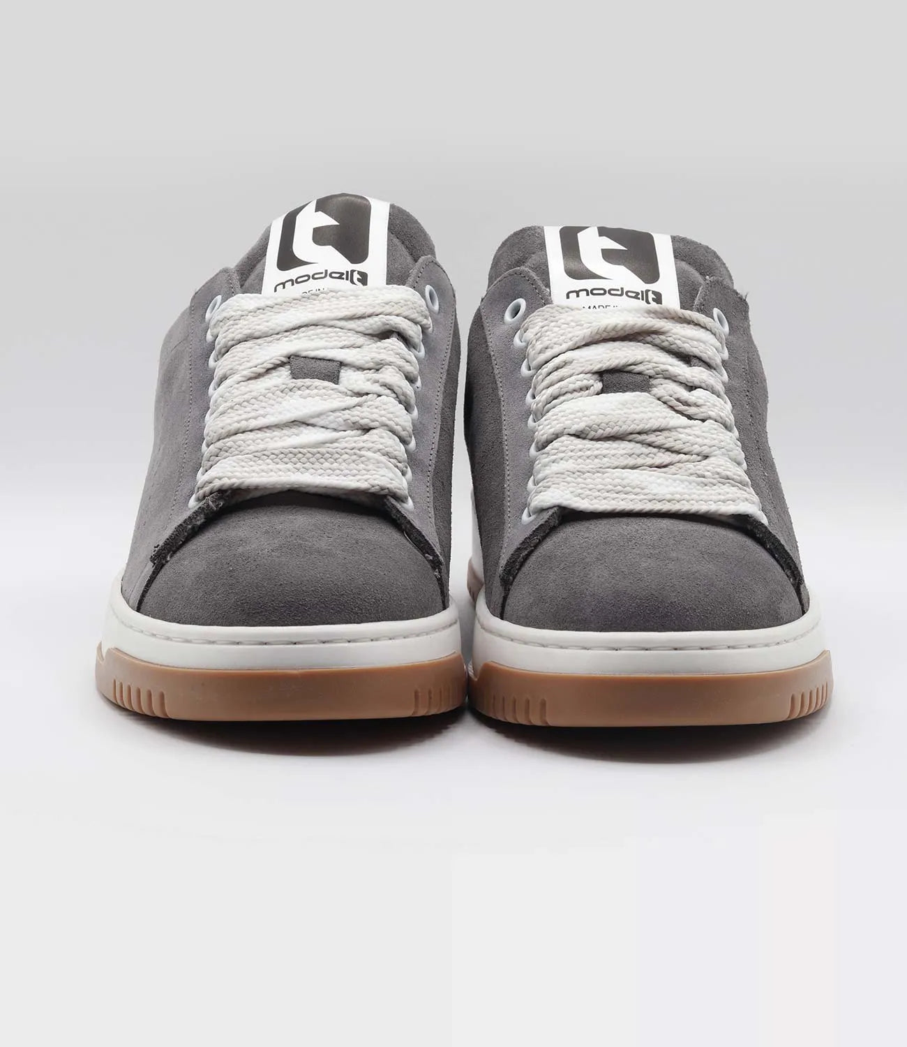 Sneakers SPACE-T Model 3 in camoscio grigio