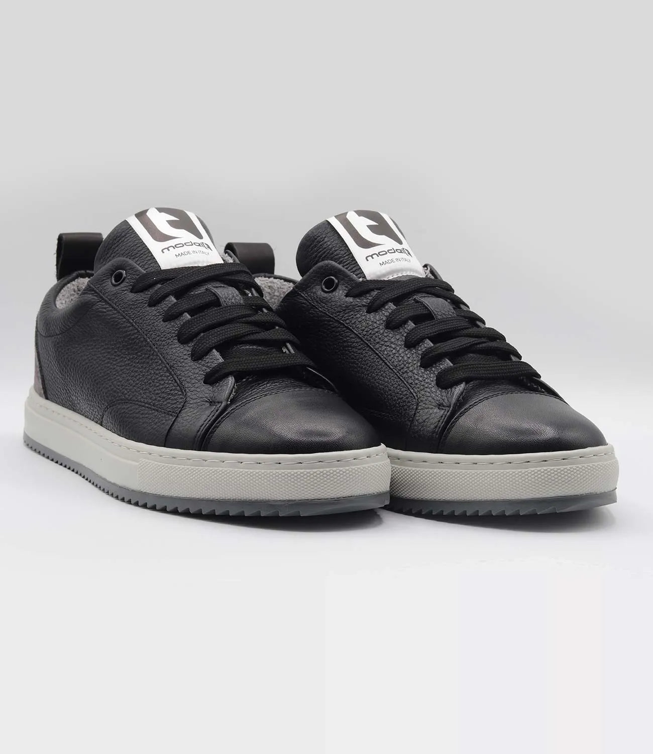 Sneakers WILSON Model 10 in pelle nera