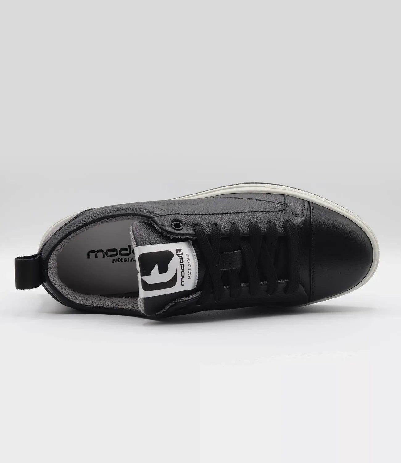 Sneakers WILSON Model 10 in pelle nera