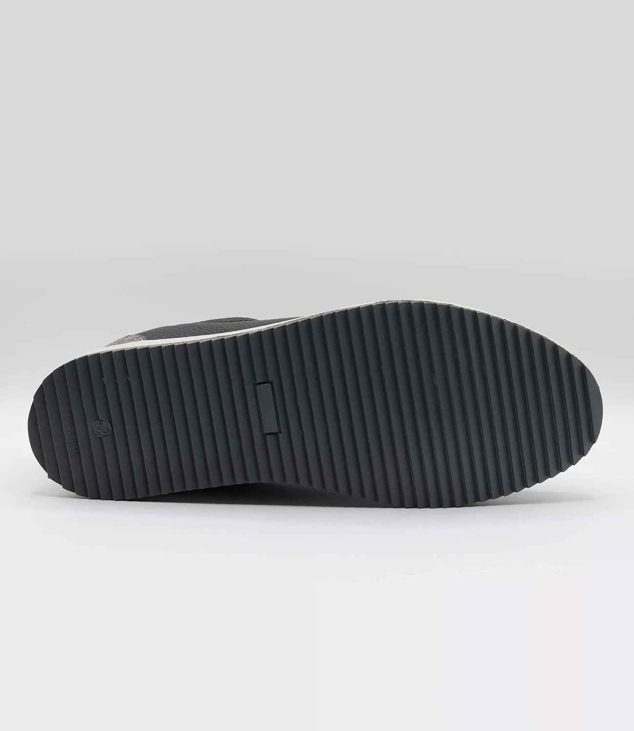 Sneakers WILSON Model 10 in pelle nera