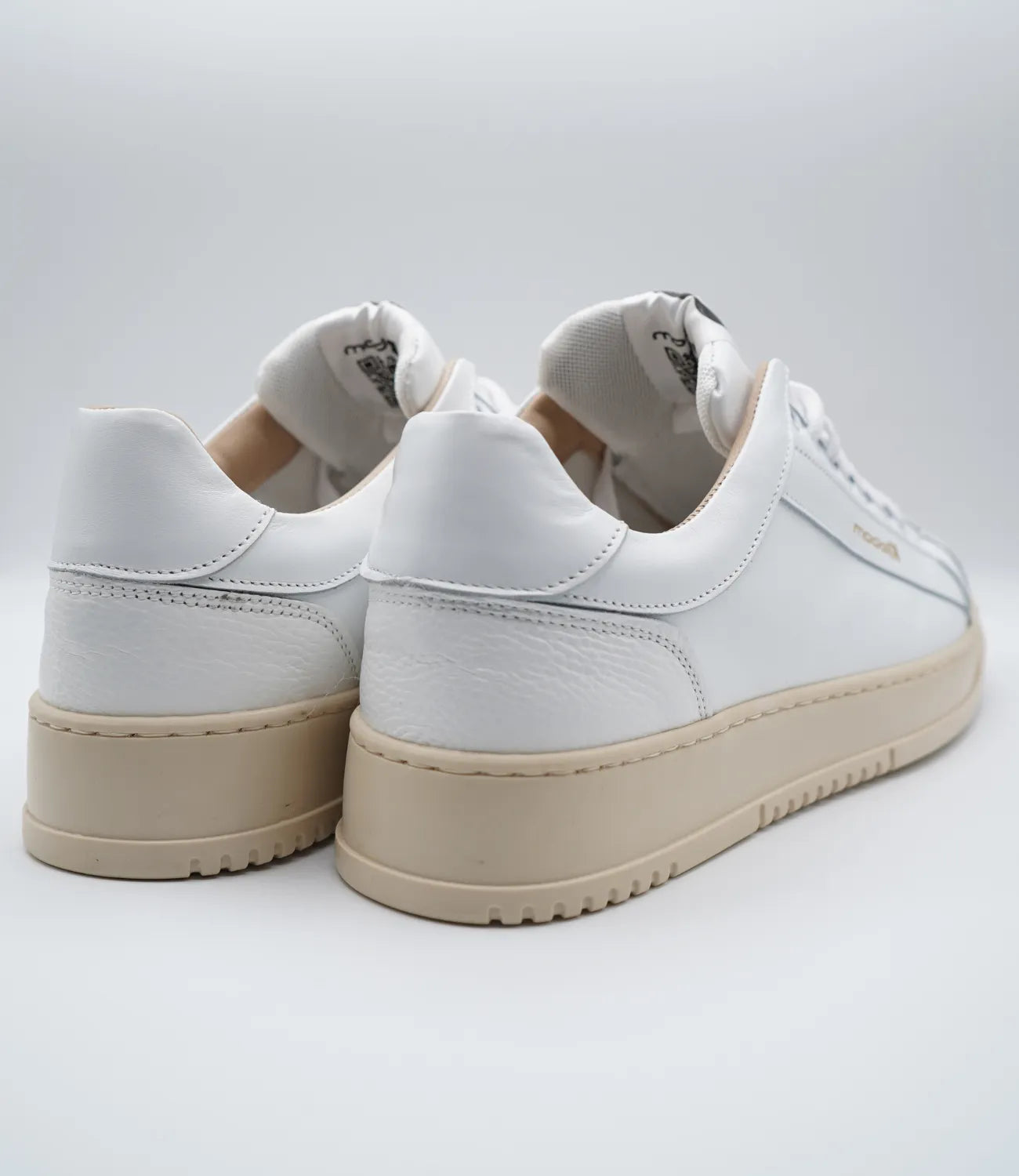 Sneakers LOUIS Model 3 creamy in pelle bianca