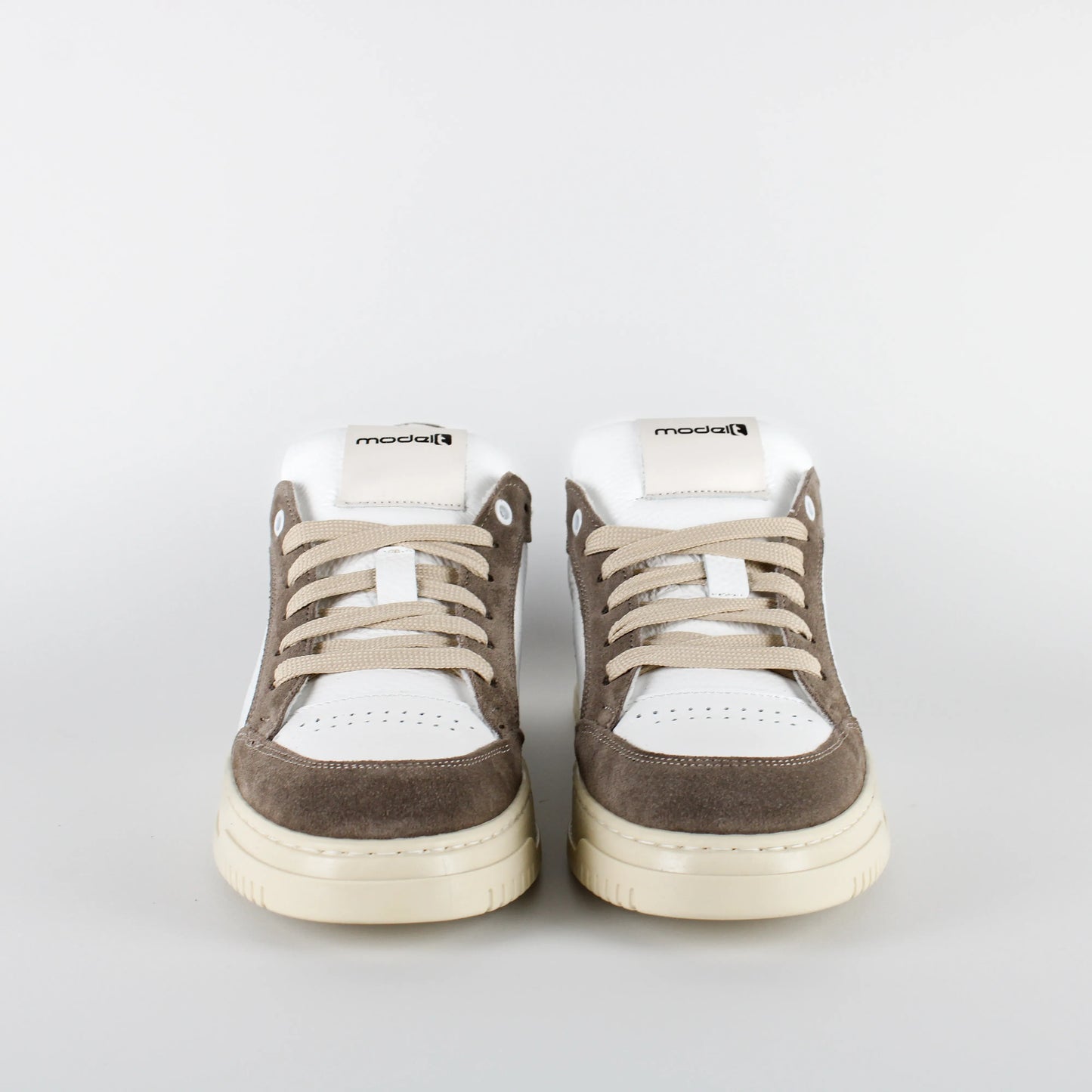 Sneakers MATRIX Model 3 in pelle bianca bottolata