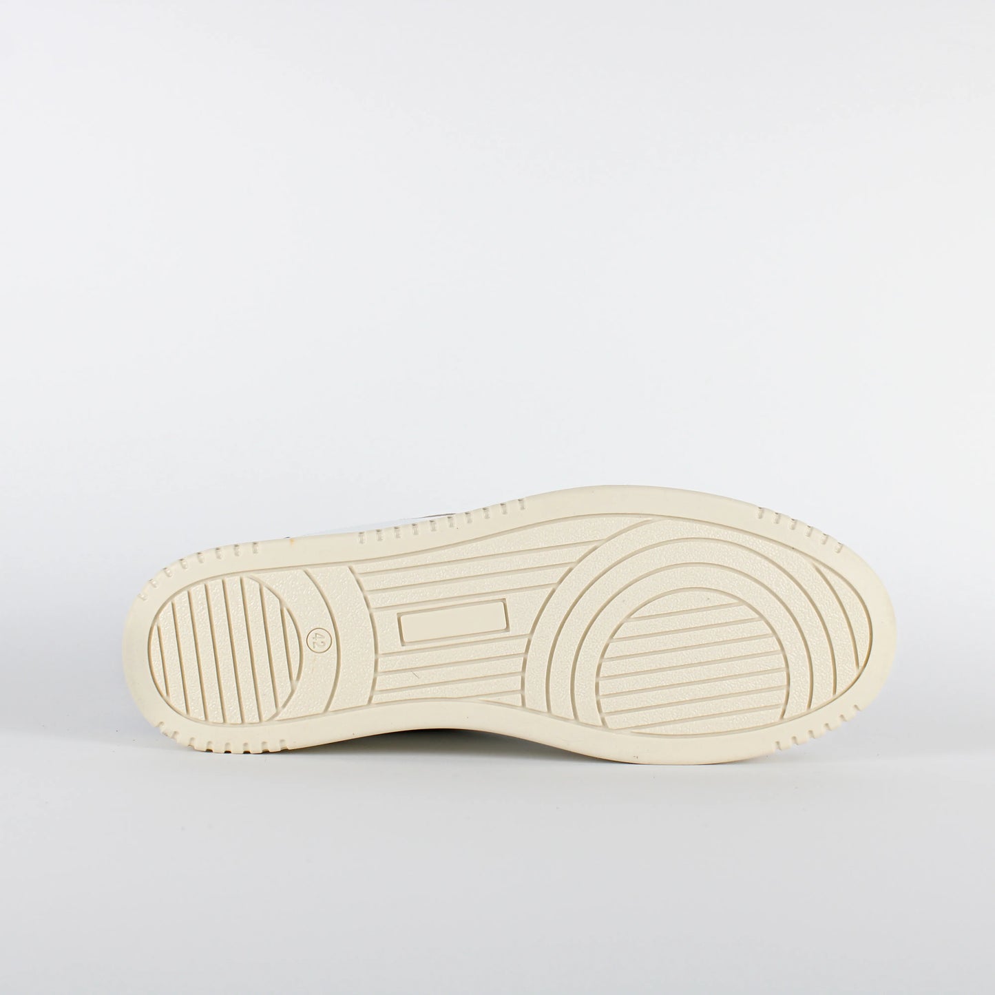 Sneakers MATRIX Model 3 in pelle bianca bottolata