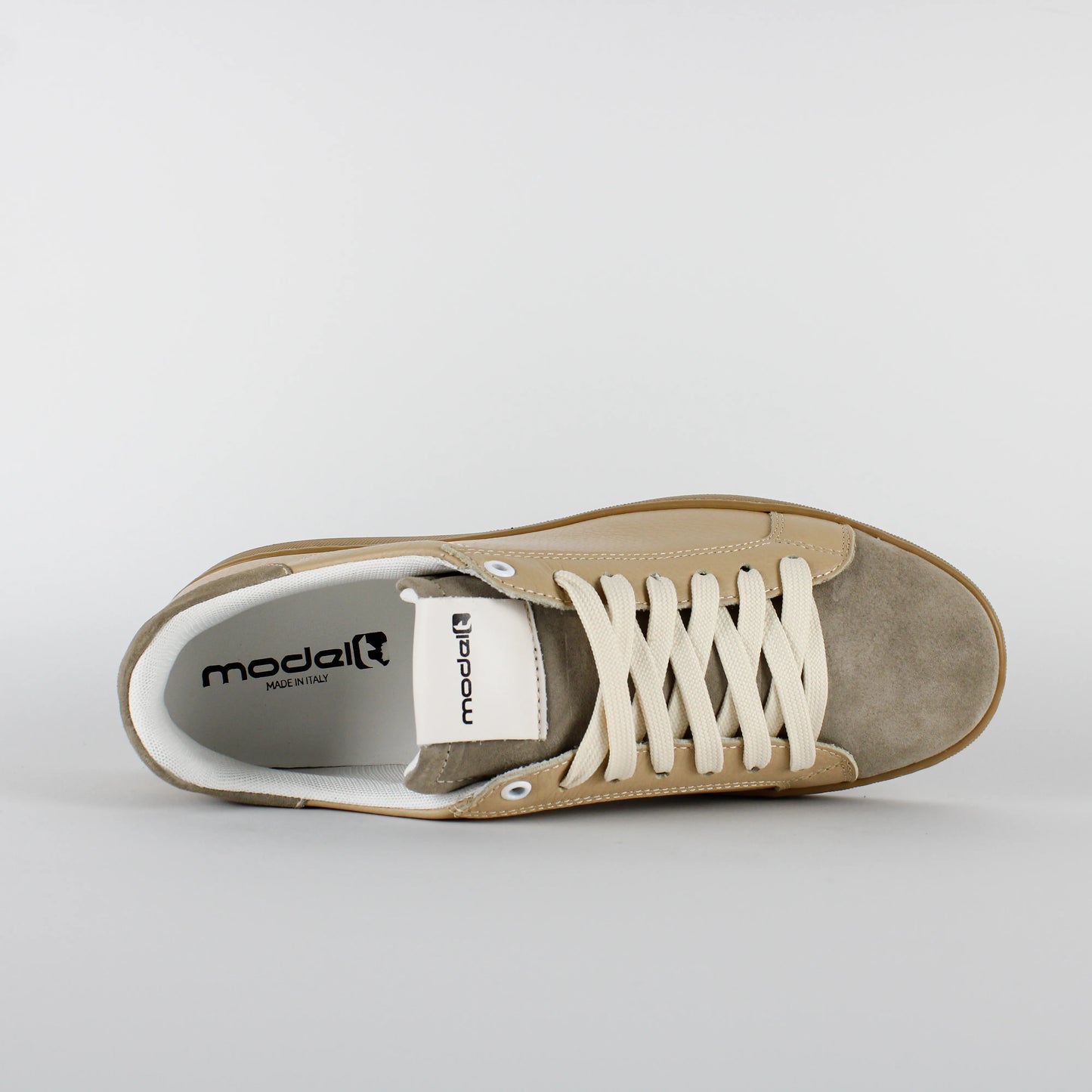 Sneakers TREVOR Model 3 in pelle beige bottolata