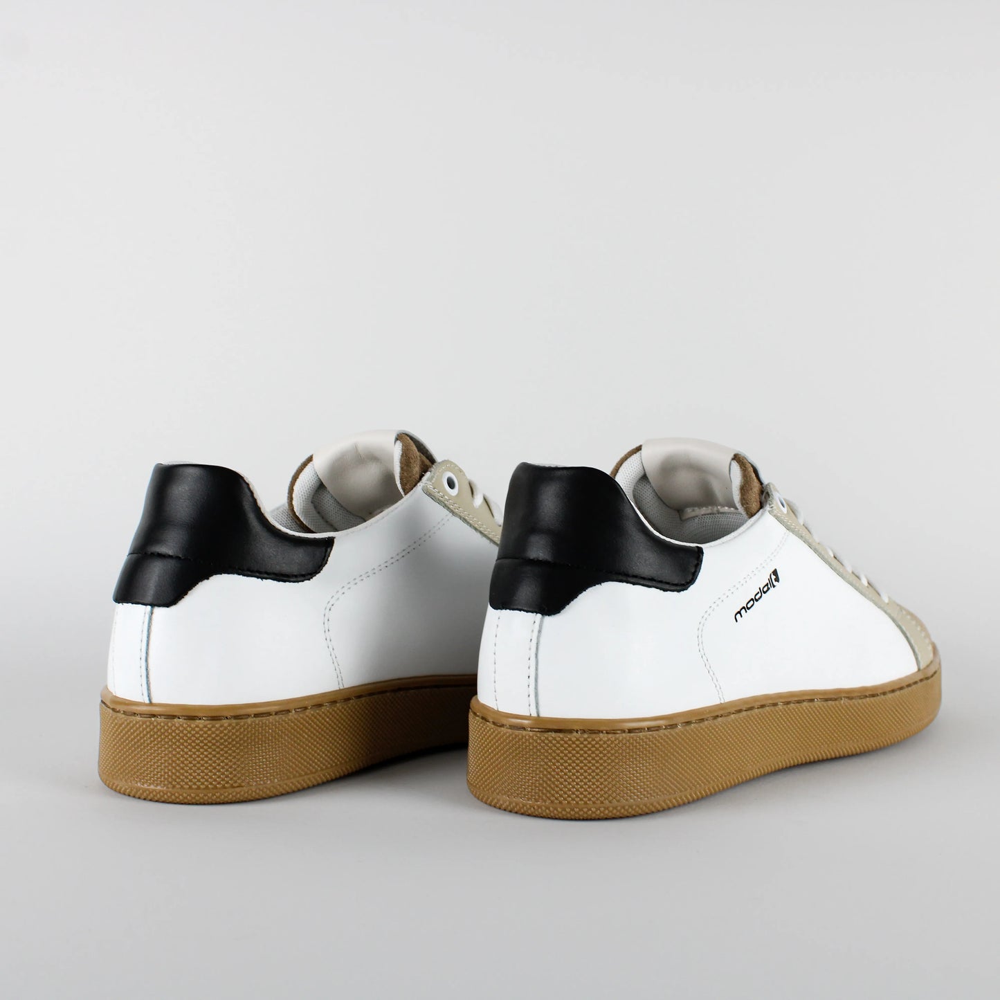 Sneakers TREVOR Model 2 in pelle bianca